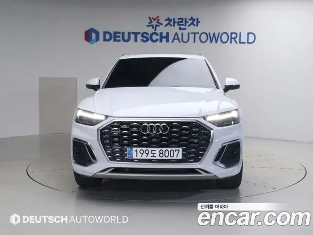 Audi Q5 2022 — Фото 2/20