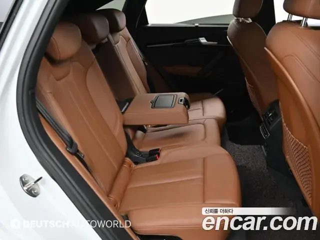 Audi Q5 2022 — Фото 11/20