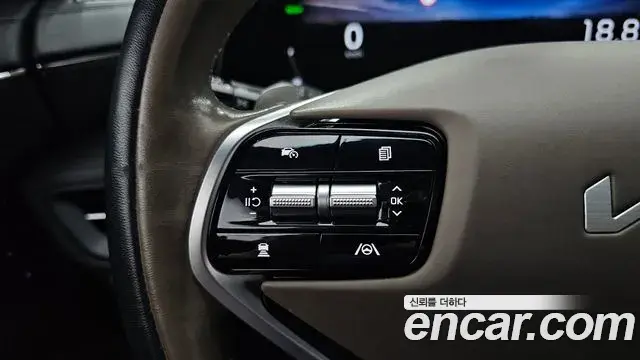 Kia K8 2021 — Şəkil 13/36
