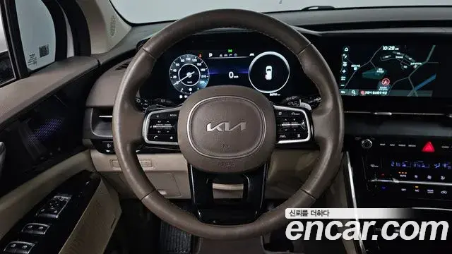 Kia Carnival 2023 — Фото 13/20