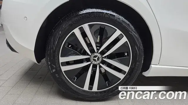 Mercedes-Benz A-Class 2022 — Фото 5/20
