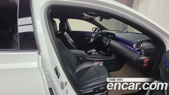 Mercedes-Benz A-Class 2022 — Фото 10/20