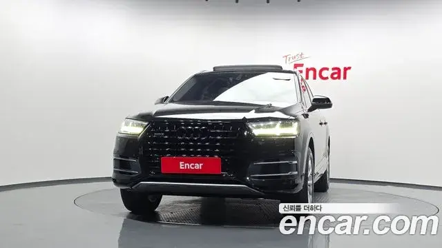 Audi Q7 2019 — Фото 3/20