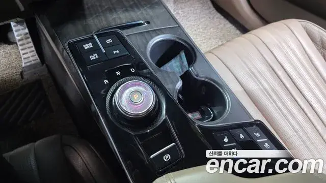 Kia K8 2021 — ფოტო 23/37