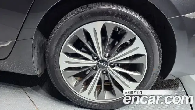 Kia K8 2021 — ფოტო 7/37
