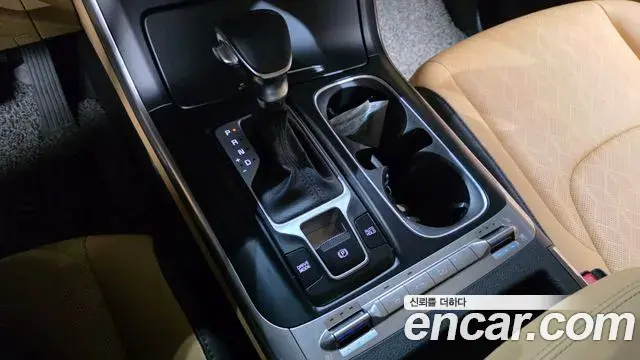 Kia Carnival 2021 — Фото 9/20