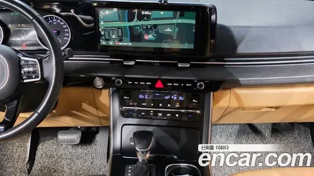 Kia Carnival 2021 — Фото 14/20