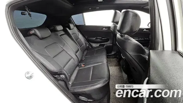 Kia Sportage The Bold 2018 — Фото 11/20
