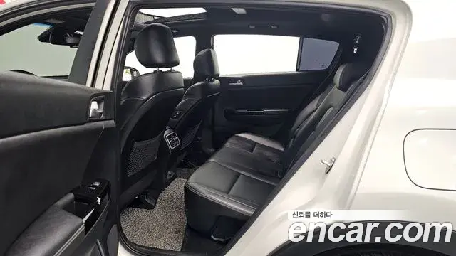 Kia Sportage The Bold 2018 — Фото 12/20