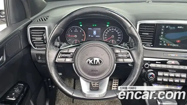 Kia Sportage The Bold 2018 — Фото 15/20