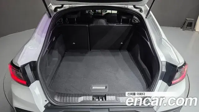 Renault Samsung Arkana 2024 — ფოტო 12/33