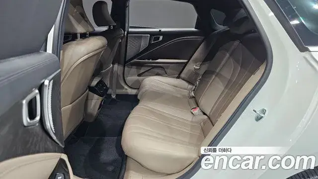 Kia K8 2022 — Photo 18/32