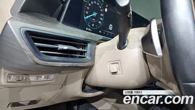 Kia K8 2022 — Photo 20/32