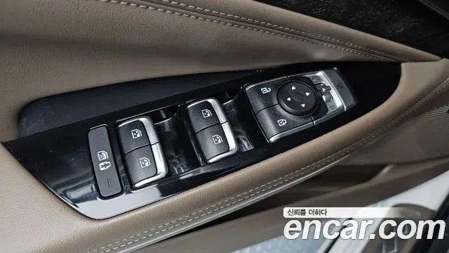 Kia K8 2022 — Photo 2/32
