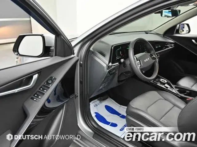 Kia Niro 2025 — Фото 11/20