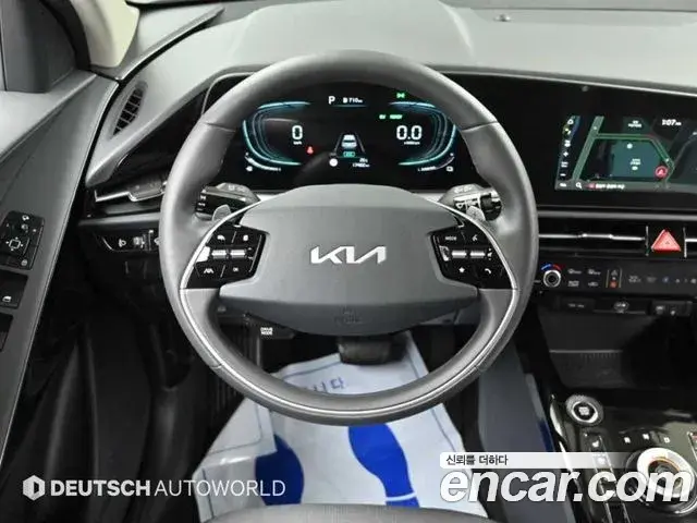 Kia Niro 2025 — Фото 13/20