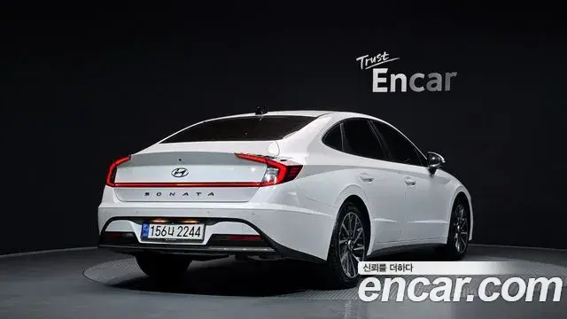 Hyundai Sonata 2022 — Фото 2/20