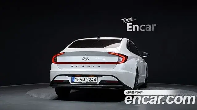 Hyundai Sonata 2022 — Фото 4/20