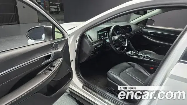 Hyundai Sonata 2022 — Фото 10/20