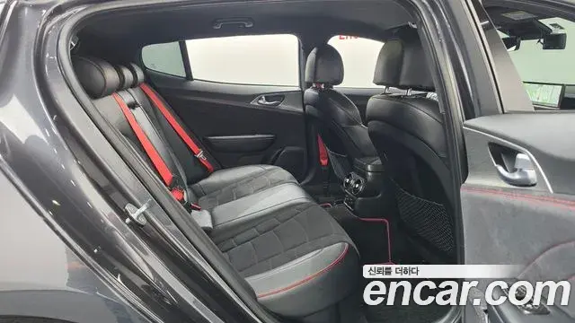 Kia Stinger Meister 2022 — ფოტო 5/30