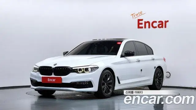 BMW 5 Series 2018 — Фото 1/20