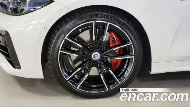 BMW 4 Series 2025 — Фото 4/20