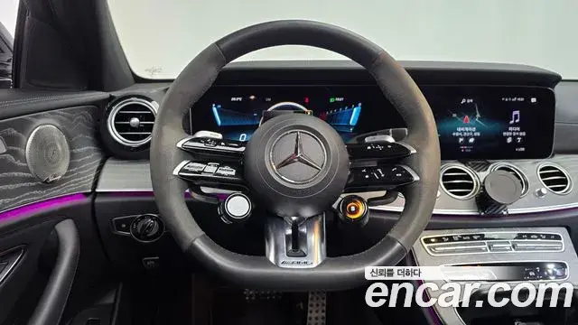 Mercedes-Benz E-Class 2023 — Фото 13/20