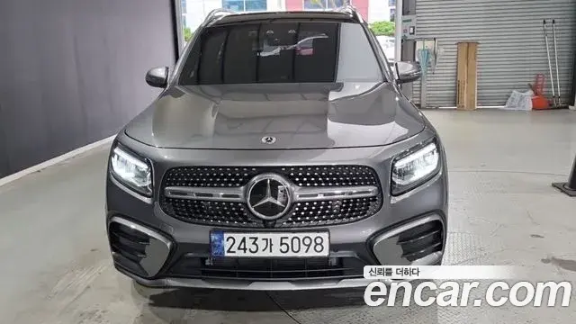 Mercedes-Benz GLB-Class 2024 — Фото 1/18