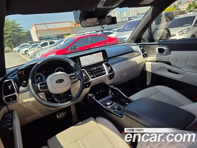 Kia Sorento 2021 — Фото 14/20