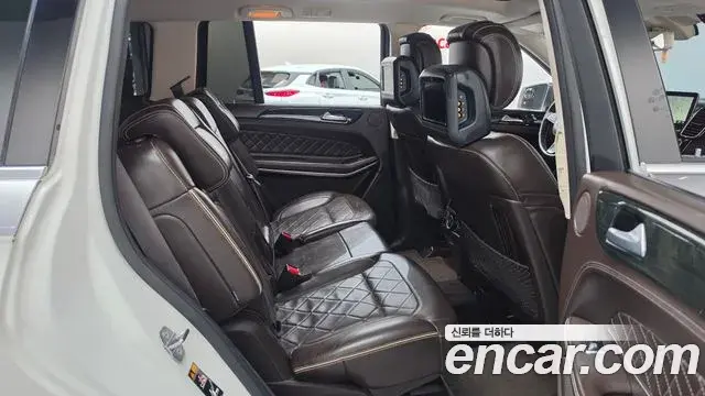 Mercedes-Benz GLS-Class 2019 — Фото 11/20