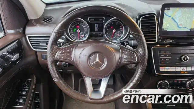 Mercedes-Benz GLS-Class 2019 — Фото 14/20