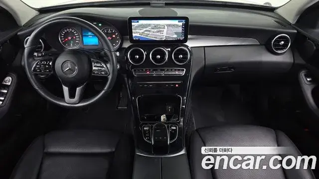 Mercedes-Benz C-Class 2019 — Фото 7/20