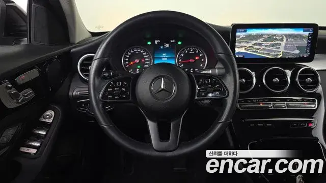 Mercedes-Benz C-Class 2019 — Фото 13/20