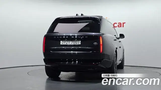 Land Rover Range Rover 2023 — ფოტო 2/20