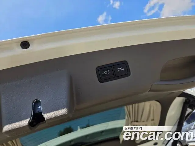 Kia Carnival 2021 — Фото 14/20