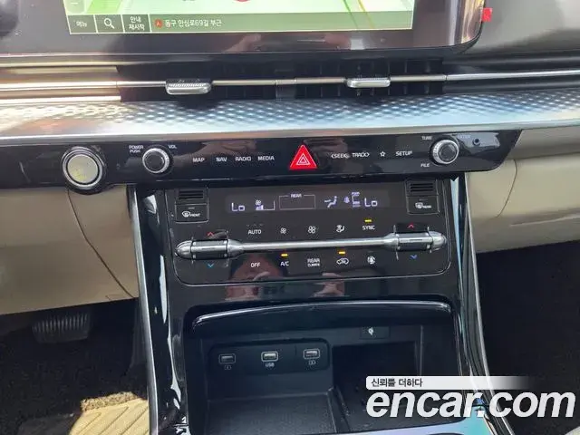 Kia Carnival 2021 — Фото 17/20