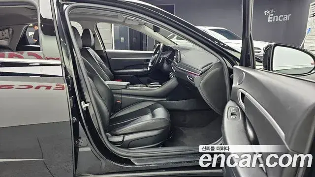 Hyundai Sonata 2022 — Фото 11/20