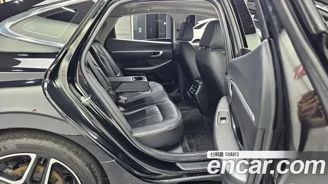 Hyundai Sonata 2022 — Фото 12/20
