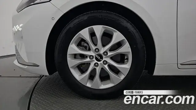 Kia K8 2021 — ფოტო 31/34
