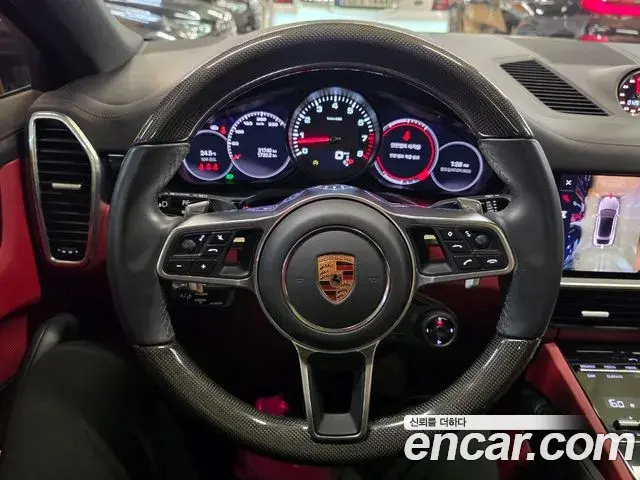 Porsche Cayenne 2022 — Фото 14/20