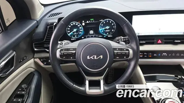 Kia Sportage 2023 — Фото 13/20