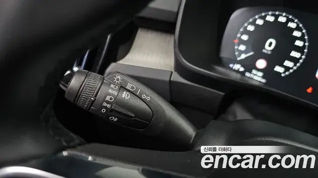 Volvo XC40 2021 — Photo 37/40