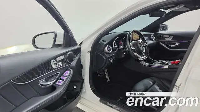 Mercedes-Benz C-Class 2018 — Фото 10/20