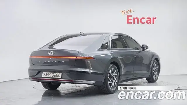 Hyundai Grandeur 2023 — Фото 2/20