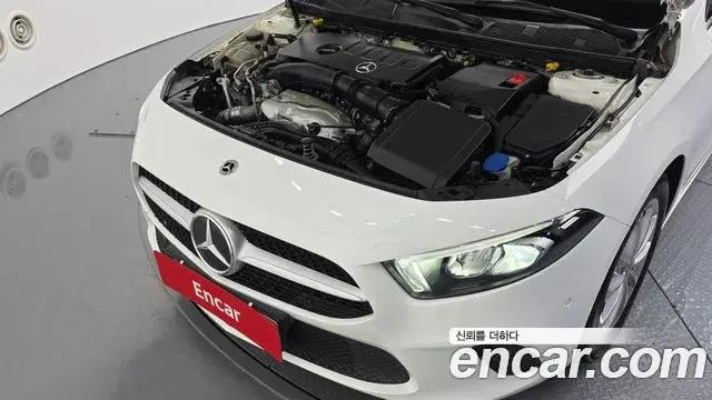 Mercedes-Benz A-Class 2019 — Фото 6/20
