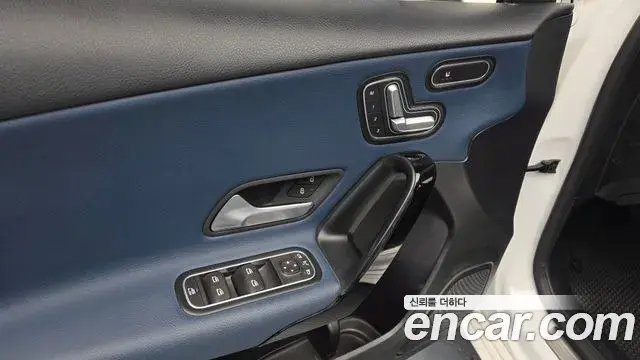 Mercedes-Benz A-Class 2019 — Фото 19/20
