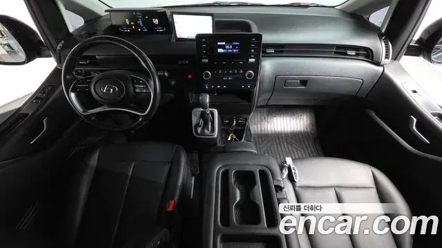 Hyundai Staria 2023 — Фото 10/20
