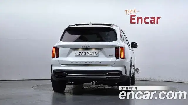 Kia Sorento 2021 — Фото 4/20