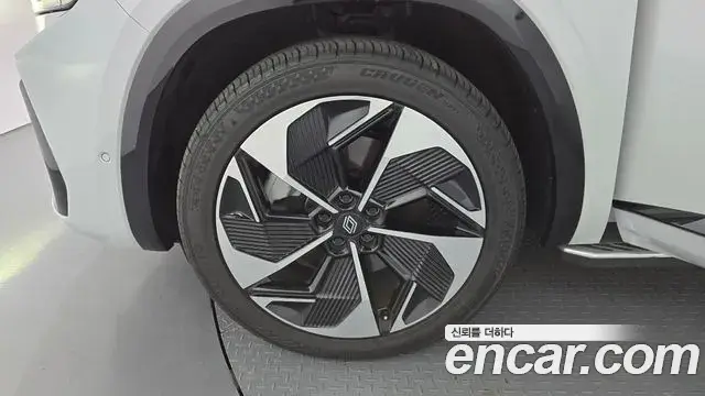 Renault Samsung Grand Koleos 2025 — ფოტო 31/31