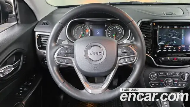 Jeep Cherokee 2021 — Фото 14/20